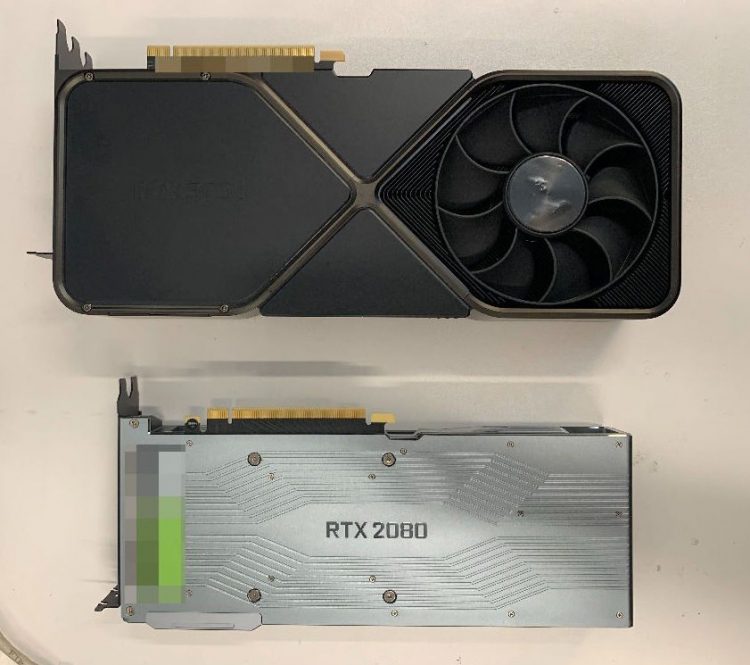 Задняя сторона GeForce RTX 3090