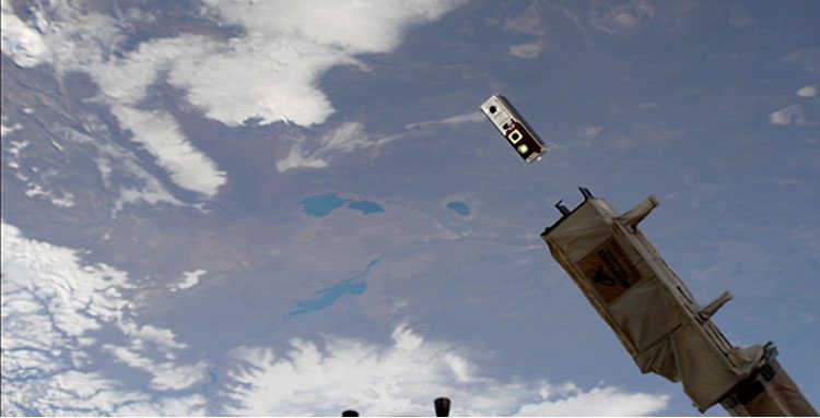 Запуск DeMi CubeSat с борта МКС (NASA)