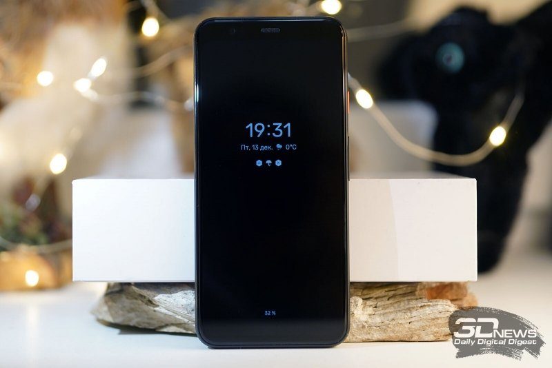 Google Pixel 4, лицевая панель: над дисплеем находятся разговорный динамик, датчик освещенности, датчик глубины для распознавания лица, фронтальная камера и сенсор Motion Sense