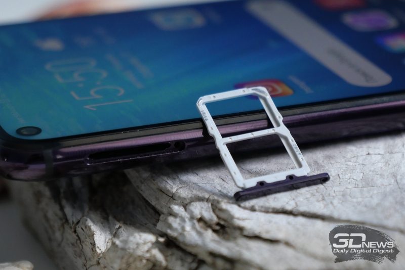 Honor 20 Pro, слот для двух карточек nano-SIM