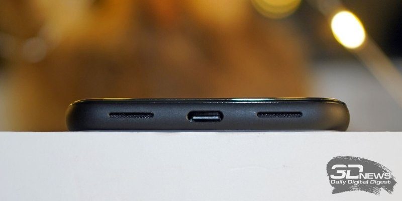 Google Pixel 4, нижняя грань: микрофон, динамик и порт USB Type-C