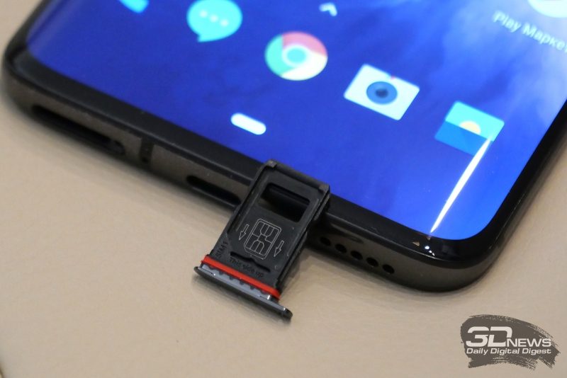 OnePlus 7 Pro, слот для двух карточек стандарта nano-SIM