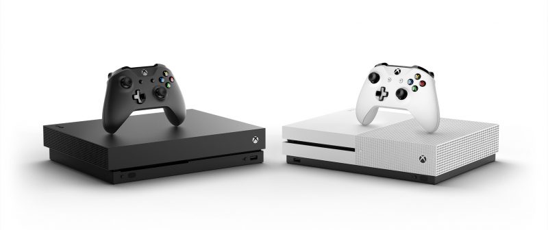 Xbox One, которых мы заслуживаем — слева мощная X, справа доступная S