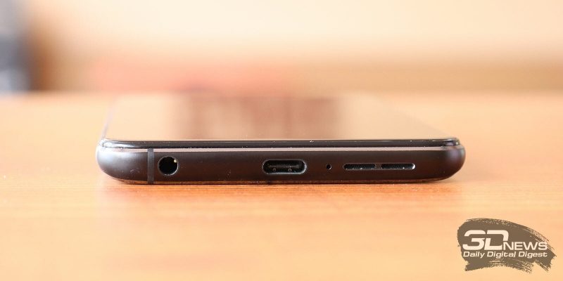 ASUS Zenfone 6, нижняя грань: мини-джек (3,5 мм) для наушников/гарнитуры, порт USB Type-C, динамик и микрофон