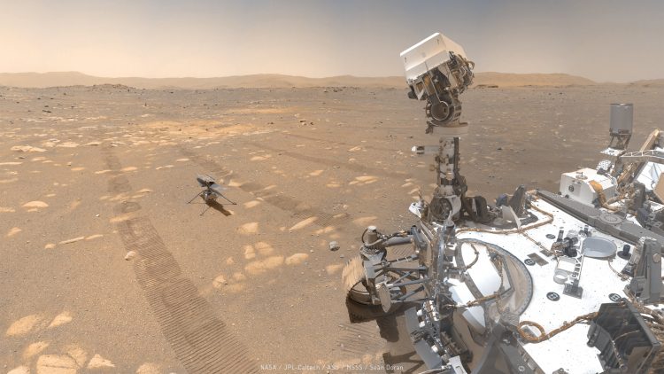 Панорама марсохода NASA «Настойчивость» и дрона «Изобретательность», собранная из 62 фотографий (NASA / JPL-Caltech / MSSS / Seán Doran)