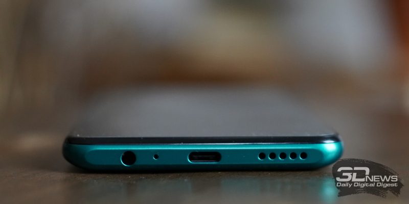 Honor 10X Lite, нижняя грань: мини-джек, микрофон, порт USB Type-C, динамик