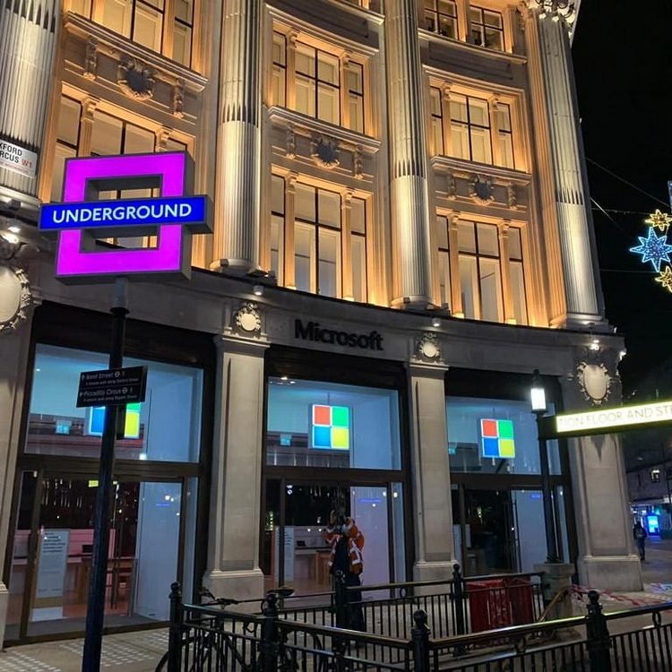 zti1ode3zgi1mjflnwy4ntlmotvhmtvkmwvhntcym2rjngrjndy5zge4zdllytg4mzfiyjcwmwq4nzvlmjg5oqps-in-front-of-microsoft-7501623